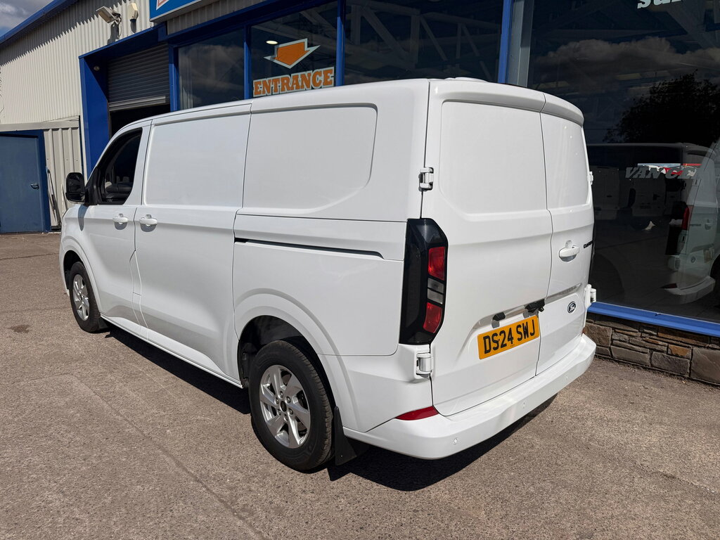 Ford Transit Custom 2.0 280 Ecoblue Limited Panel Van Manua DS24SWJ White #4
