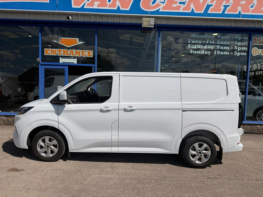 Ford Transit Custom 2.0 280 Ecoblue Limited Panel Van Manua DS24SWJ White #3