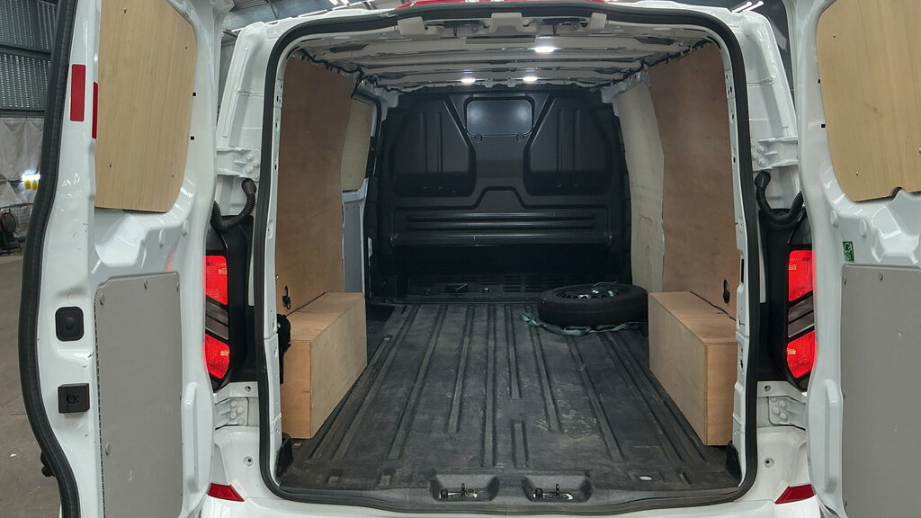 Ford Transit Custom 2.0 300 Ecoblue Limited Panel Van Manua LC73AFM White #6