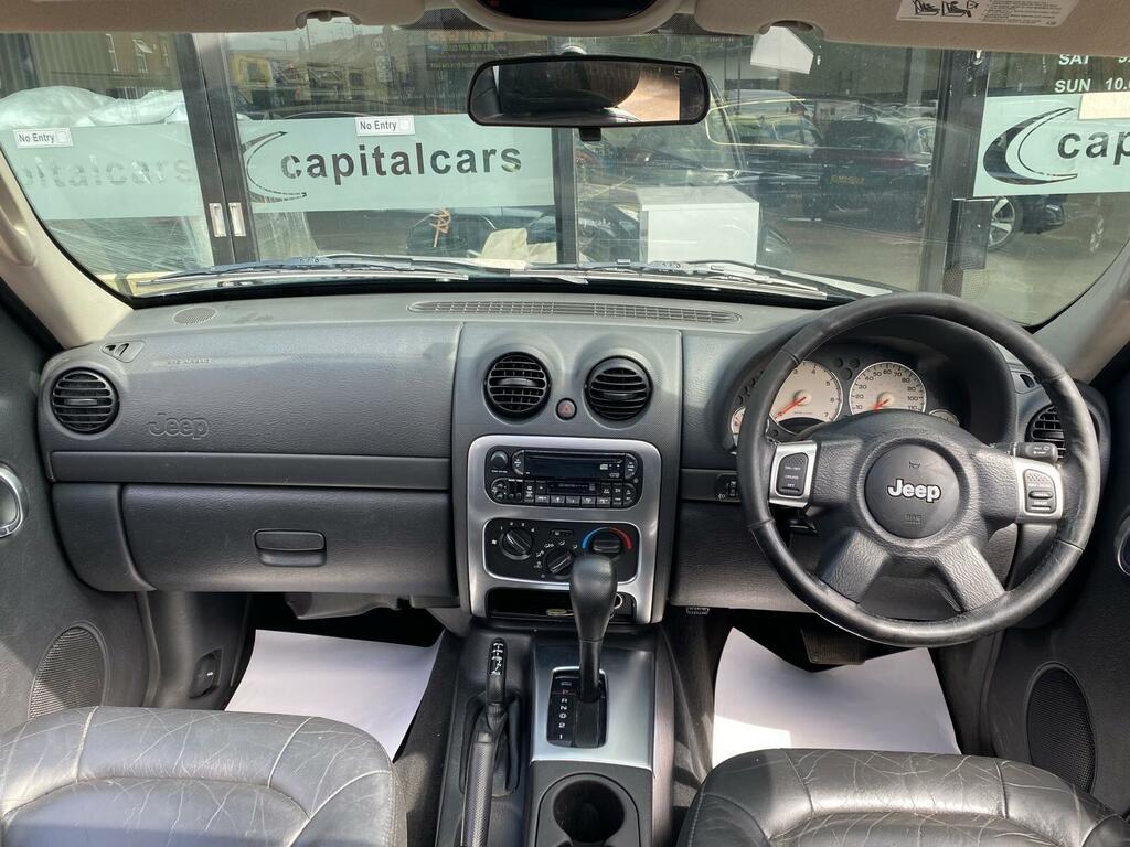 Jeep Cherokee 3.7 V6 Limited 4X4 #4