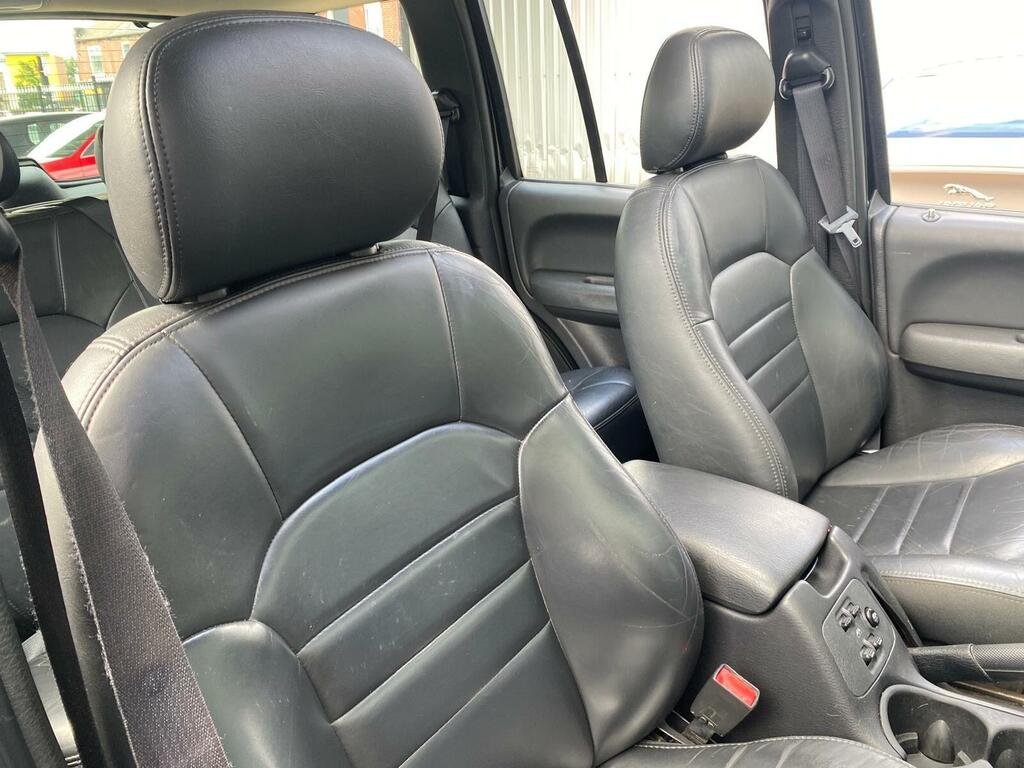 Jeep Cherokee 2.8L Limited Black #8