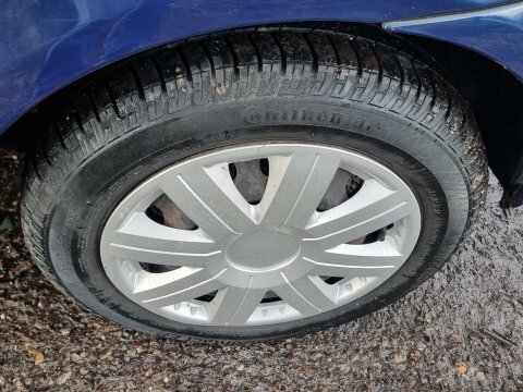 Renault Clio Authentique 8V 3-Door Silver #15
