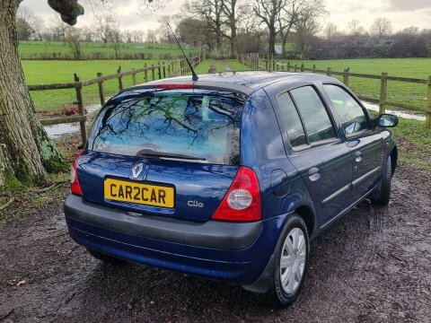 Renault Clio Authentique 8V 3-Door Silver #5