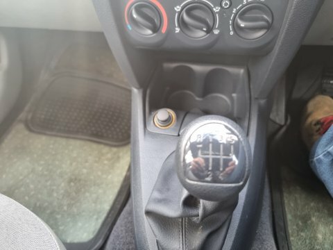 Renault Clio Authentique 8V 3-Door Silver #40