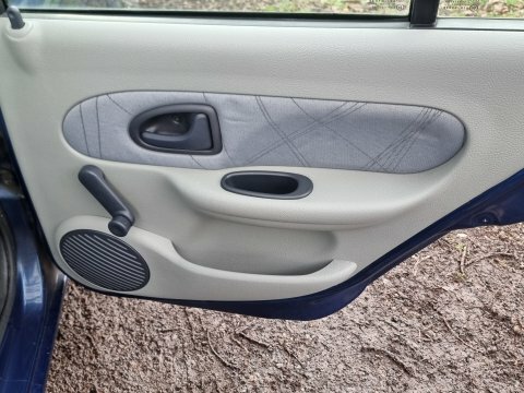 Renault Clio Authentique 8V 3-Door Silver #23