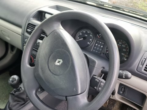 Renault Clio Authentique 8V 3-Door Silver #22
