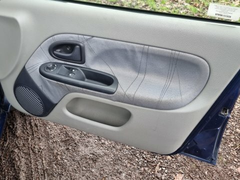Renault Clio Authentique 8V 3-Door Silver #18