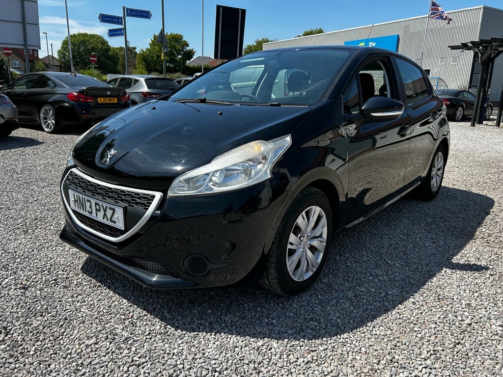 Peugeot 208 1.2 Vti Access Hatchback Euro 5 Black #4
