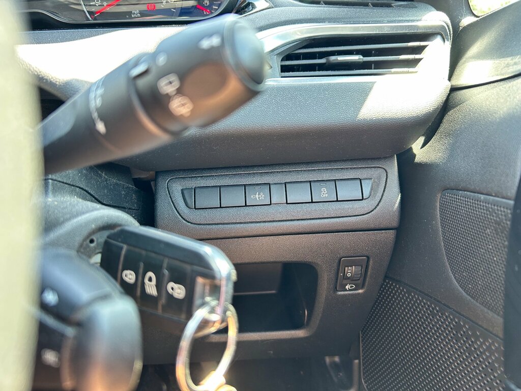 Peugeot 208 Blue #21