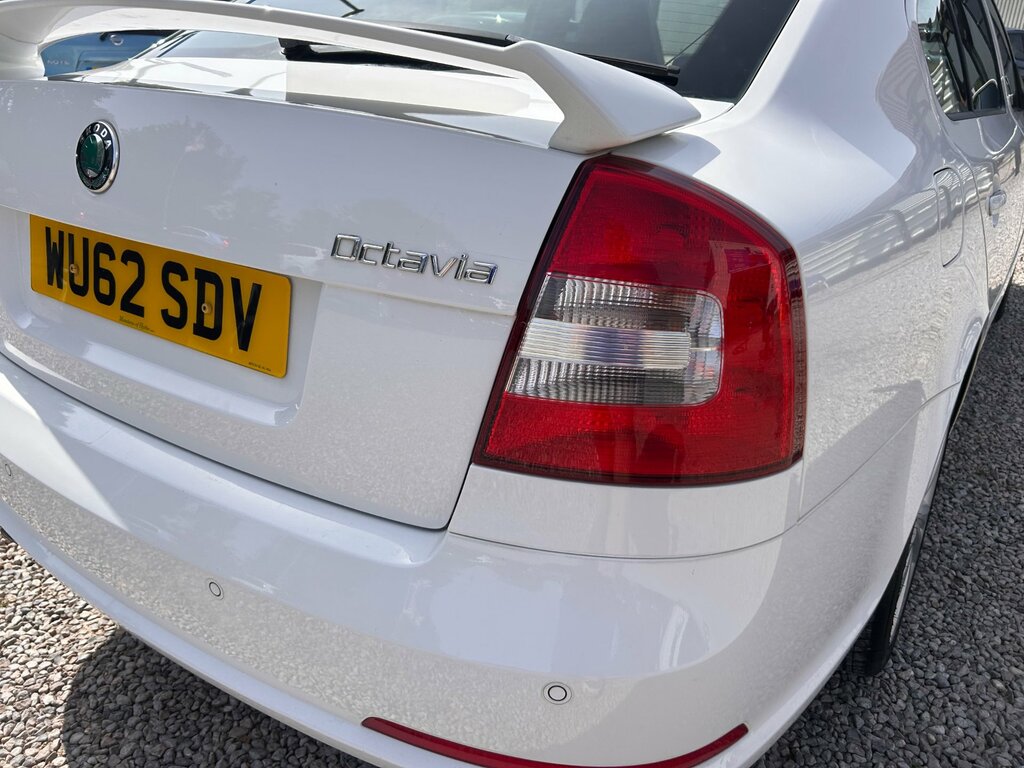Skoda Octavia 1.6 Elegance Tdi Cr 104 Bhp Blue #12