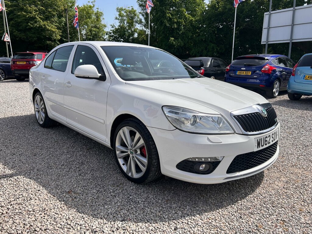 Skoda Octavia 2.0 Tfsi Vrs Limited Edition Hatchback White
