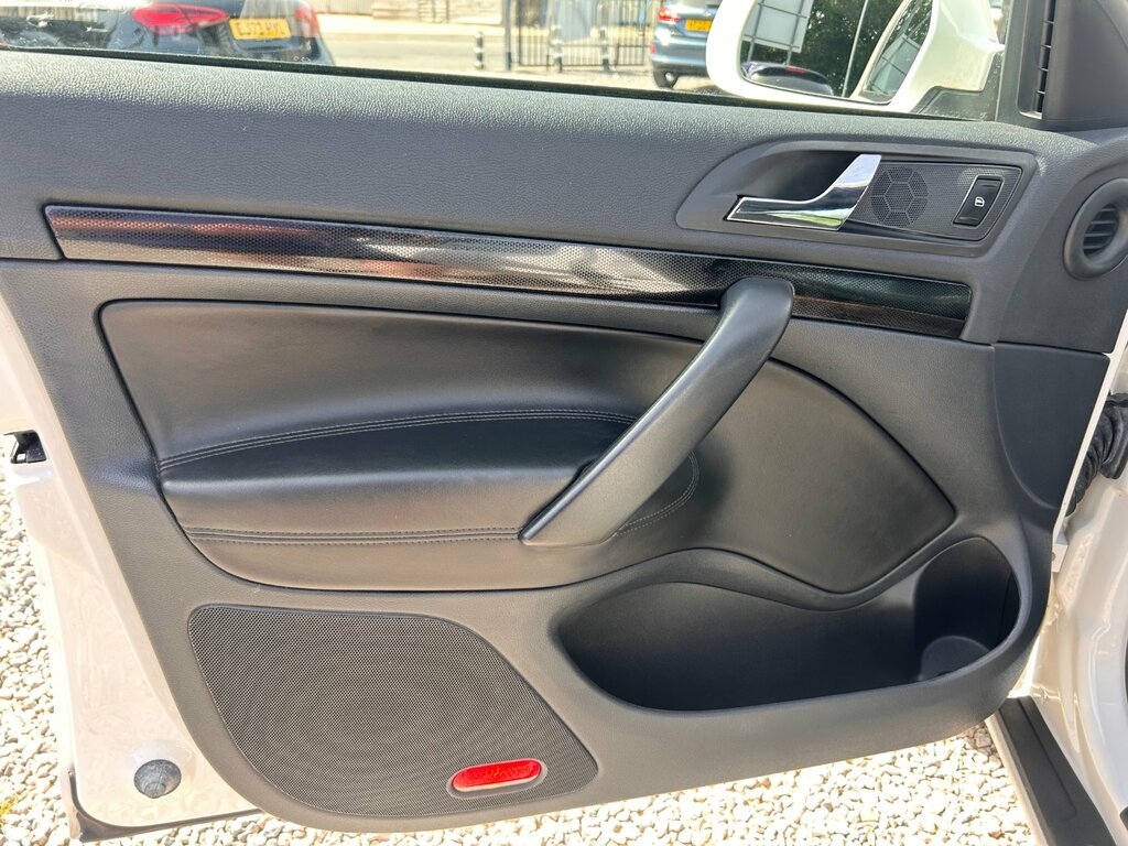 Skoda Octavia 1.6 Elegance Tdi Cr 104 Bhp Blue #28