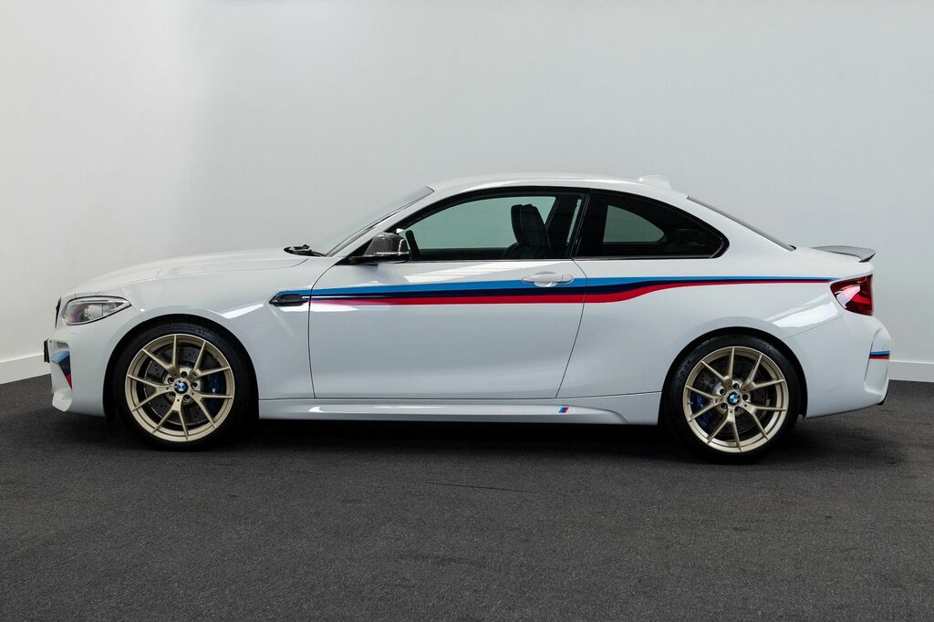 BMW M2 Coupe KC16FJF White #4