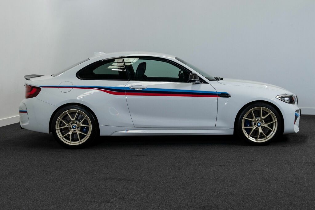 BMW M2 Coupe KC16FJF White #2