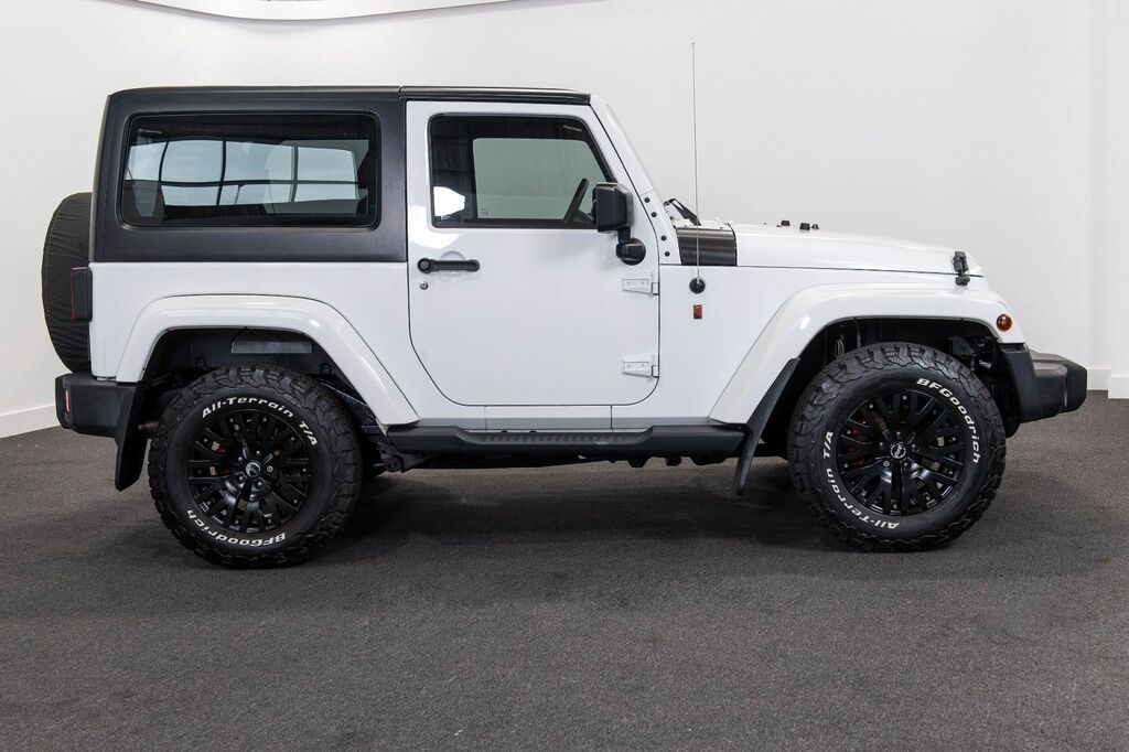 Jeep Wrangler Suv White #4