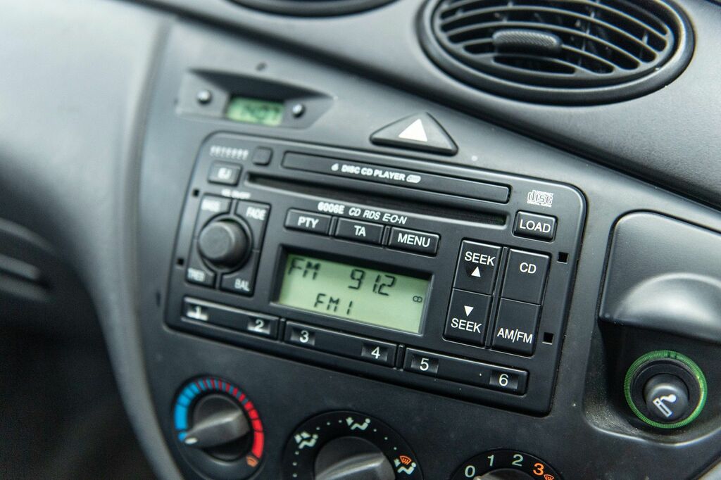 Ford Focus Ghia Tdci 5-Door Green #27