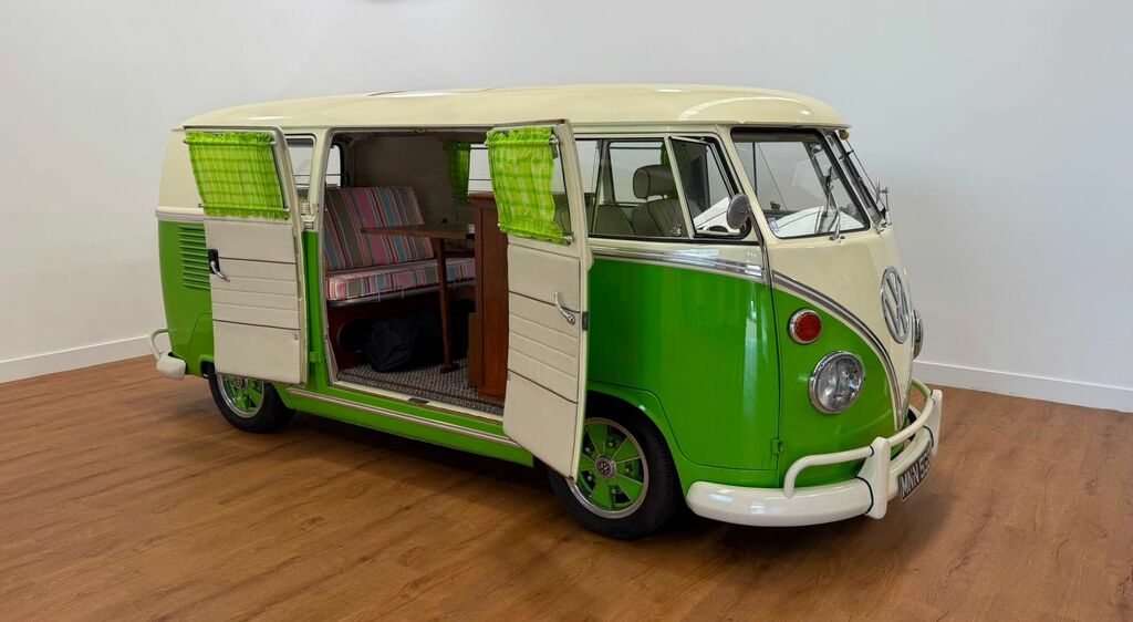 Volkswagen Campervan Mpv Green #2