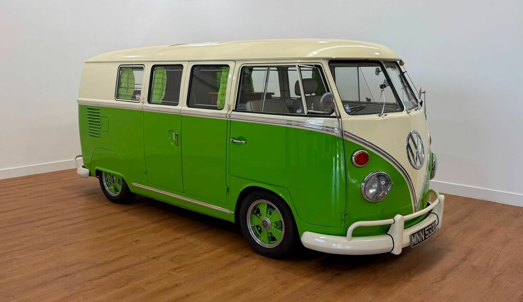 Volkswagen Campervan Mpv Green