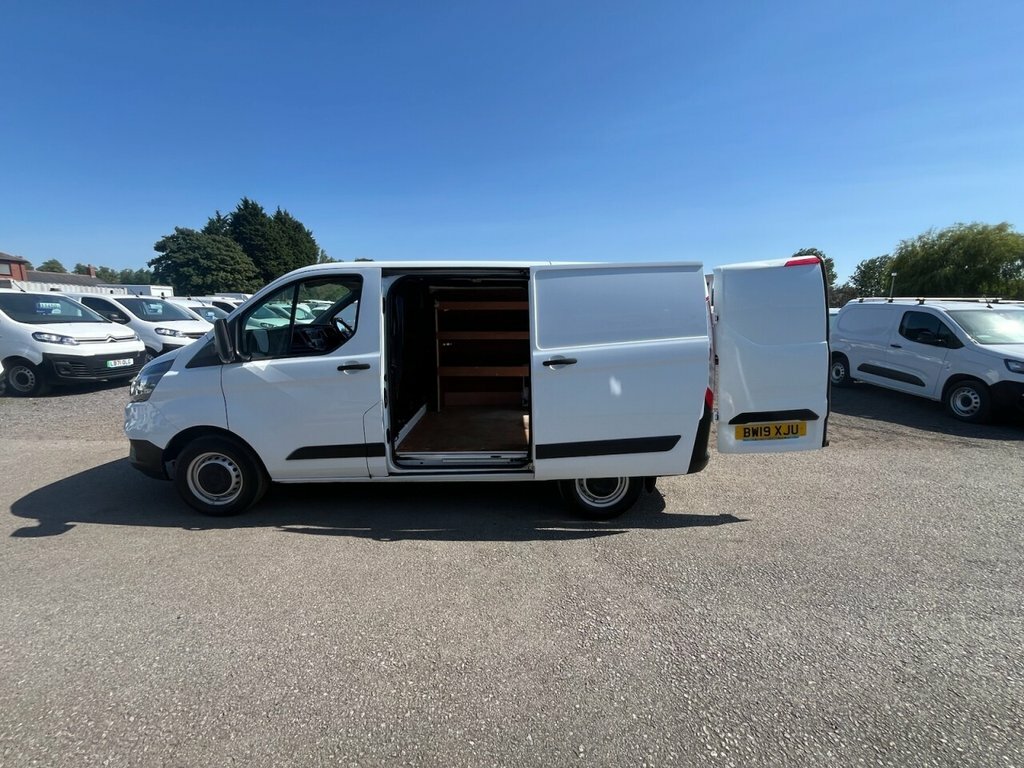 Ford Transit Custom 2L Null BW19XJU White #3