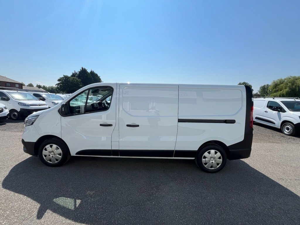 Renault Trafic 2L Start White