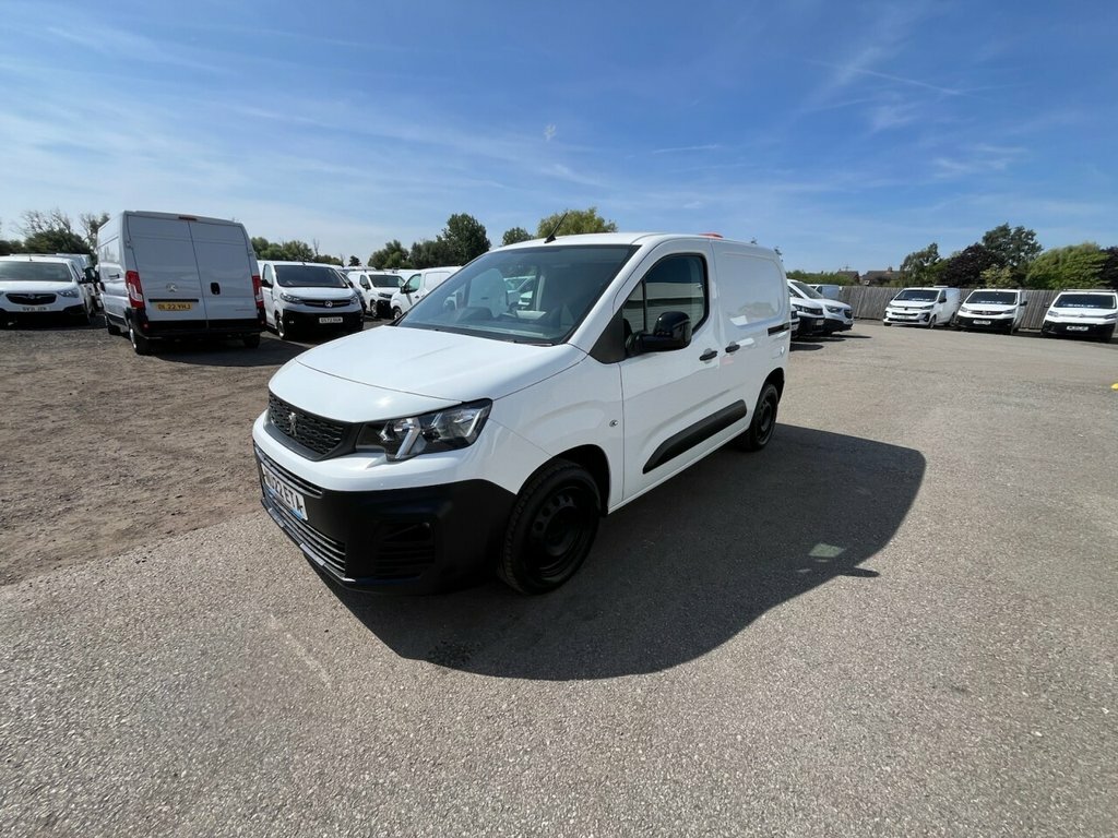 Peugeot Partner 1.5L Professional Premium White