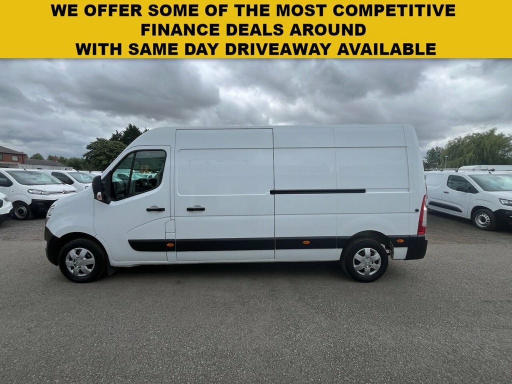 Nissan InterStar 2L Acenta White #2