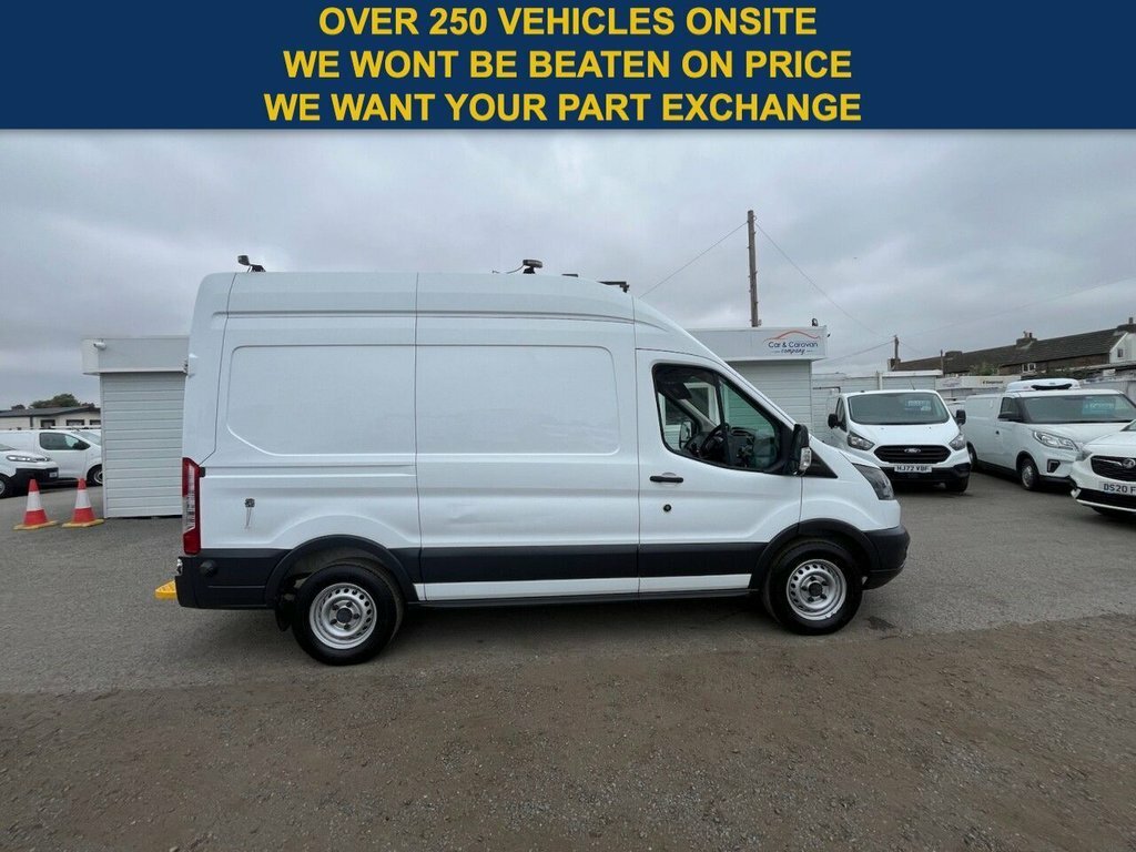 Ford Transit Custom Mpv LA19BZF White #4
