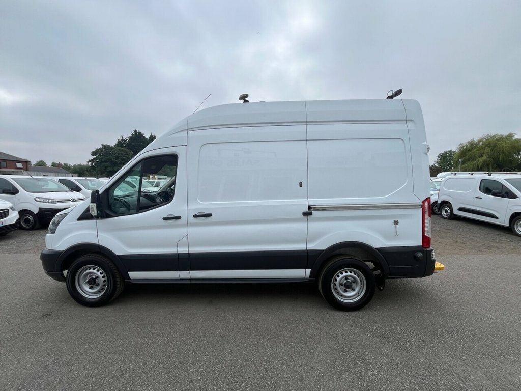 Ford Transit Custom Mpv LA19BZF White #3