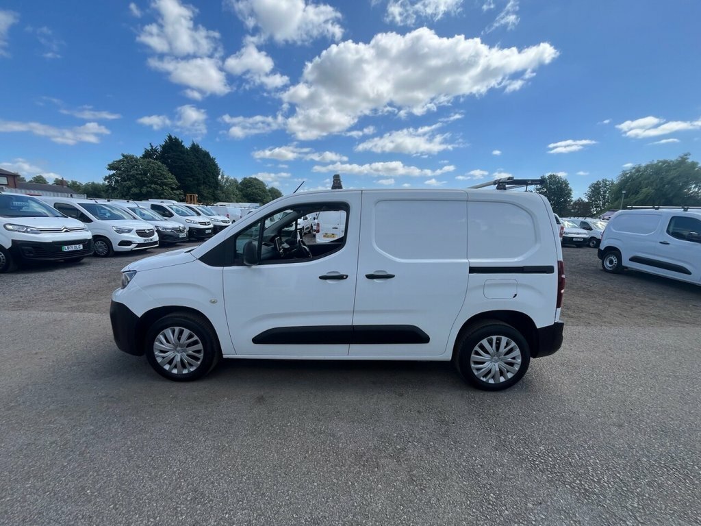 Peugeot Partner 1.5L Professional White #2