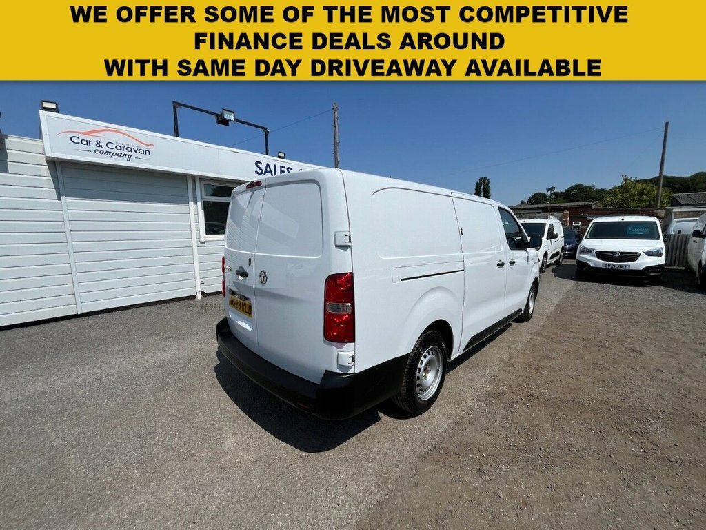 Vauxhall Vivaro 1.5L Prime 6Dr DS23KLO White #2