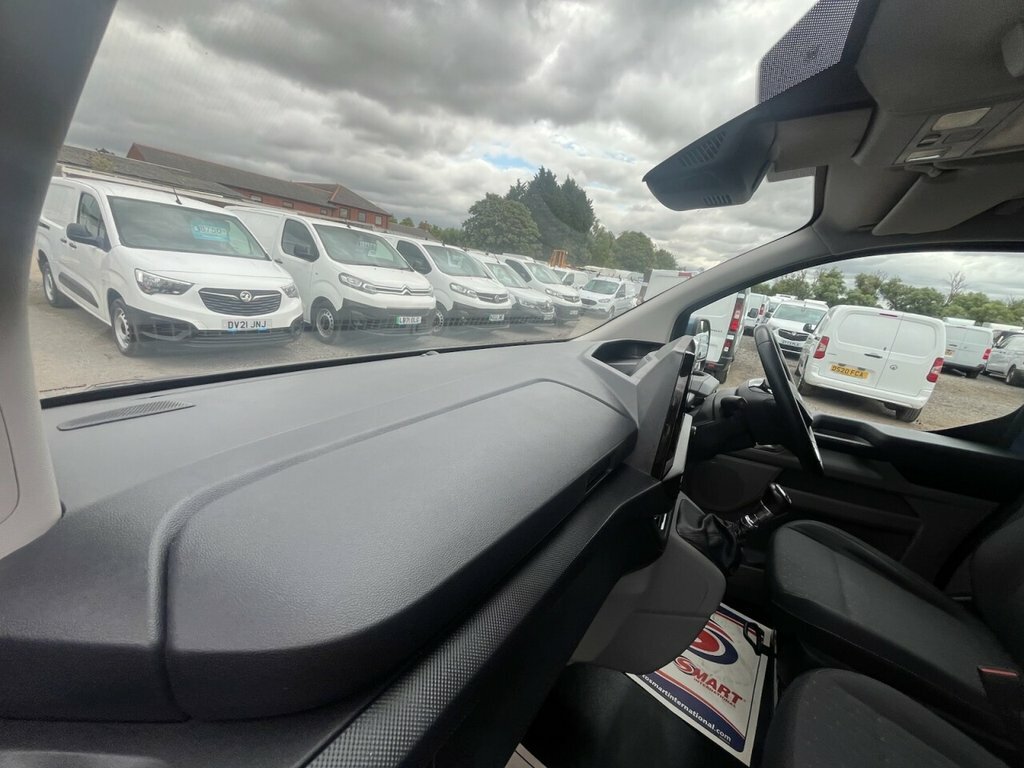 Ford Transit Custom 460 Leader L4 H3 Lwb High Roof 17 Seat Minibu #24