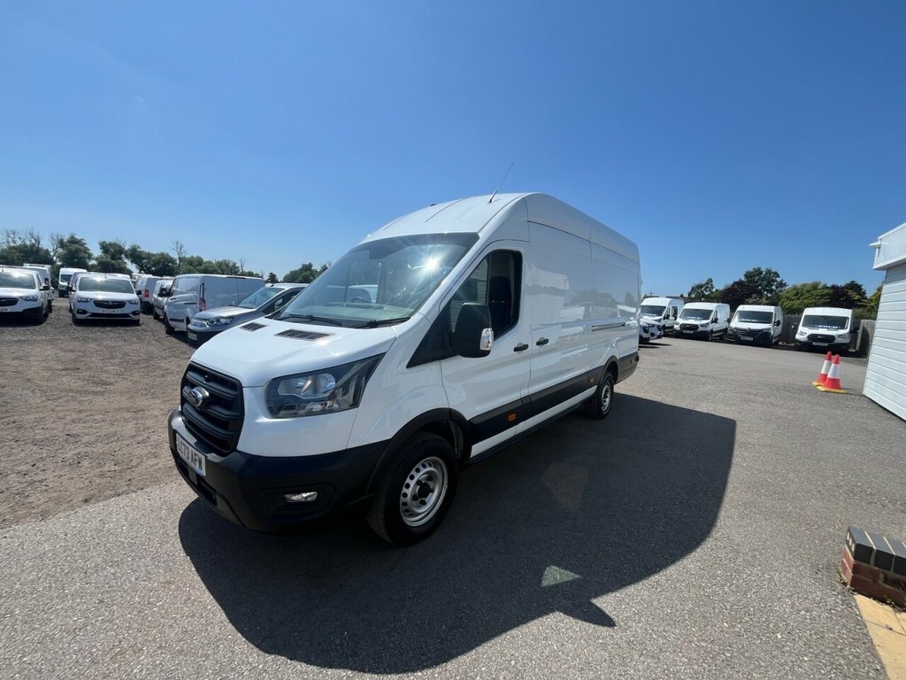 Ford Transit Custom 2L Leader White