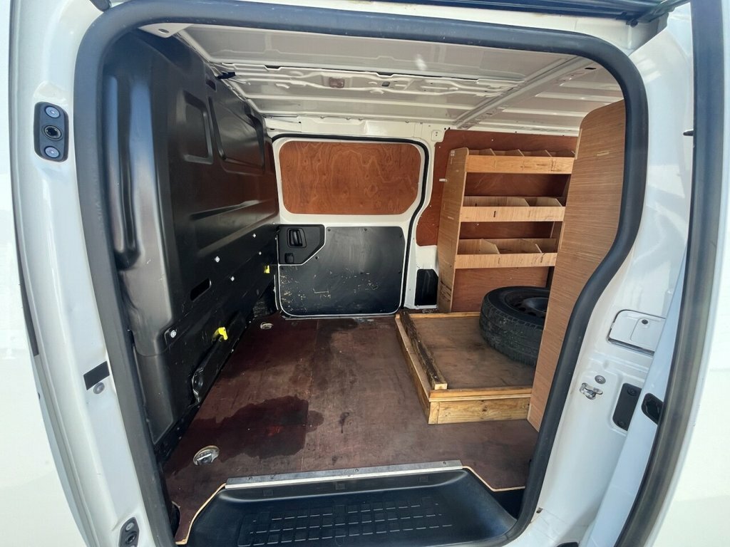 Vauxhall Vivaro 1.5L Sportive White #2
