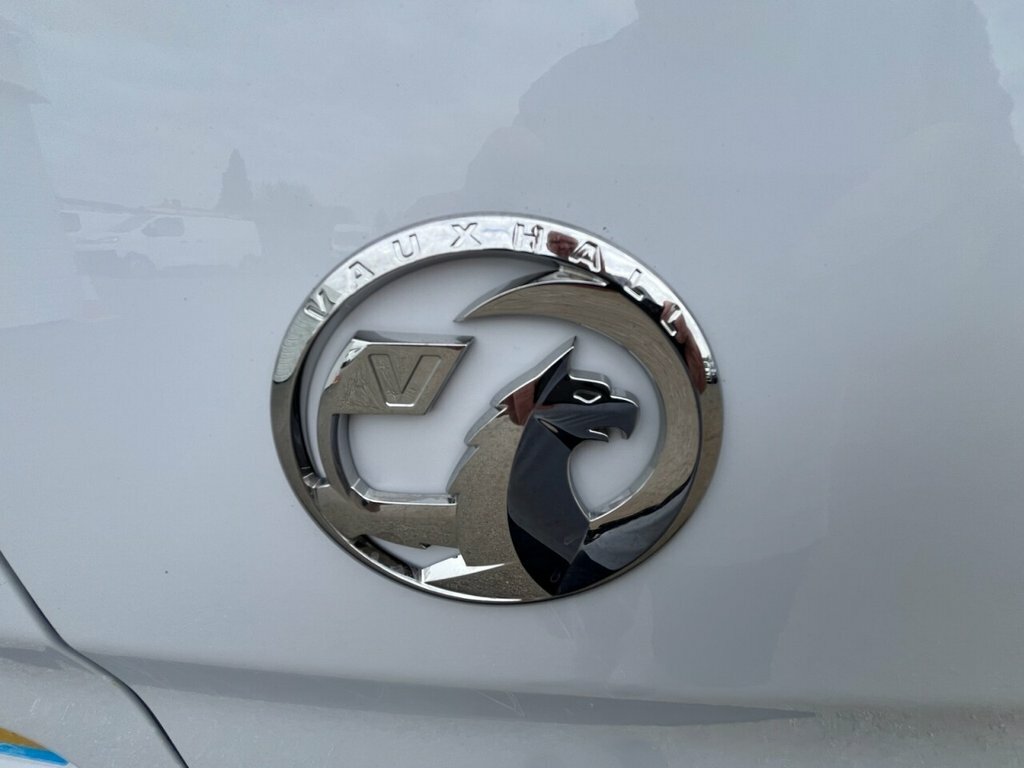 Vauxhall Vivaro 1.5L Dynamic 6Dr White #6