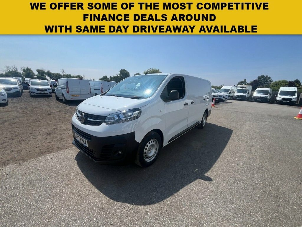 Vauxhall Vivaro 1.5L Dynamic 6Dr White