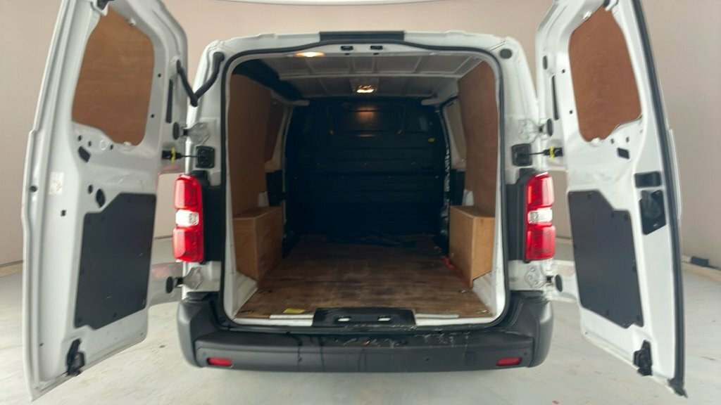 Vauxhall Vivaro 1L Gs White #5