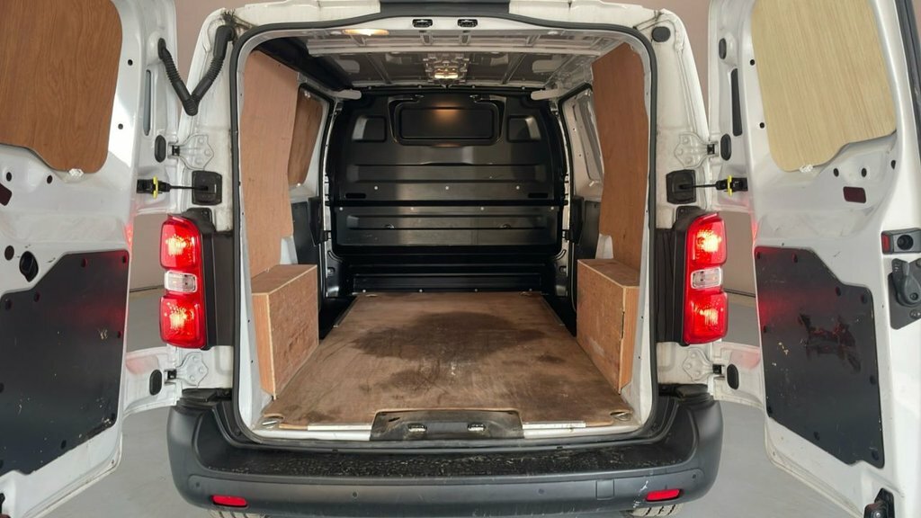 Vauxhall Vivaro 1.5L Prime 6Dr White #5