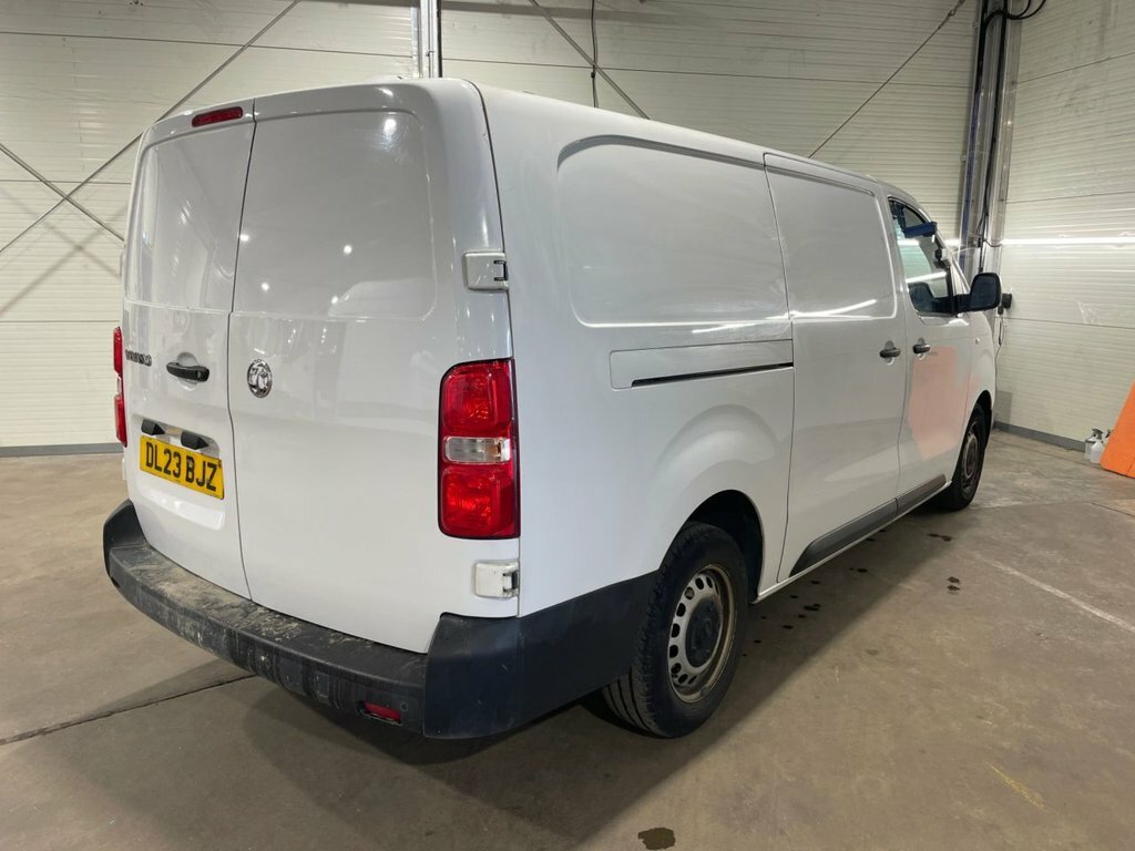 Vauxhall Vivaro 1.5L Prime 6Dr White #4