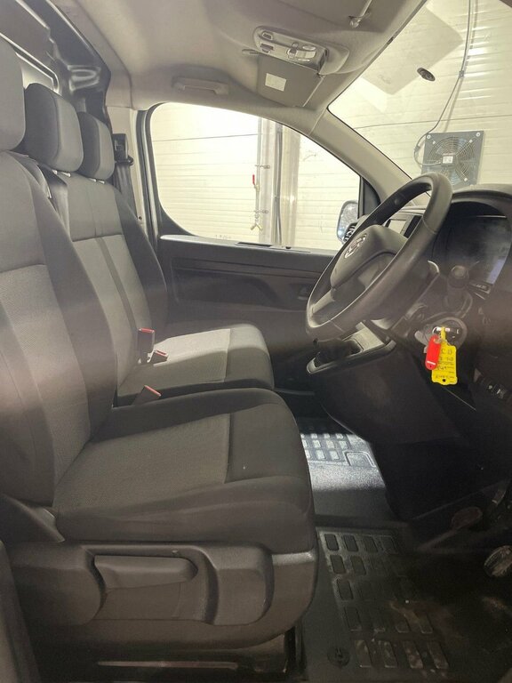Vauxhall Vivaro 1.5L Prime 6Dr White #6