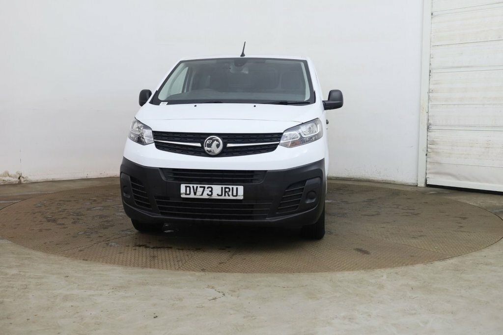Vauxhall Vivaro 2L Prime 6Dr White #2