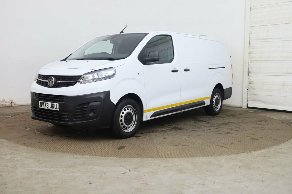 Vauxhall Vivaro 2L Prime 6Dr White #3