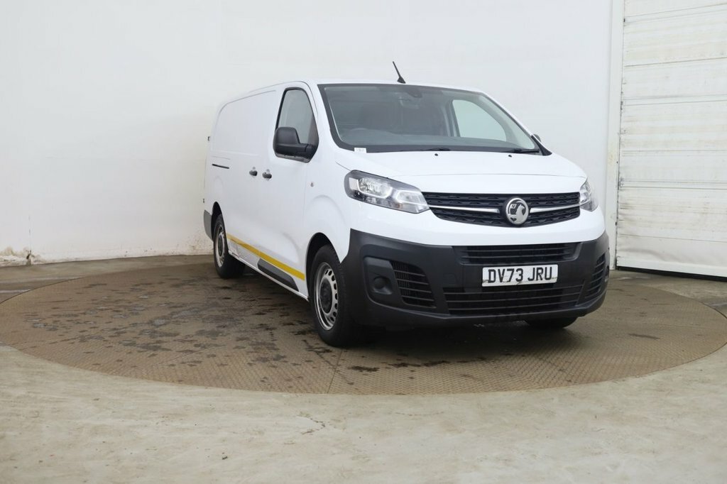 Vauxhall Vivaro 2L Prime 6Dr White