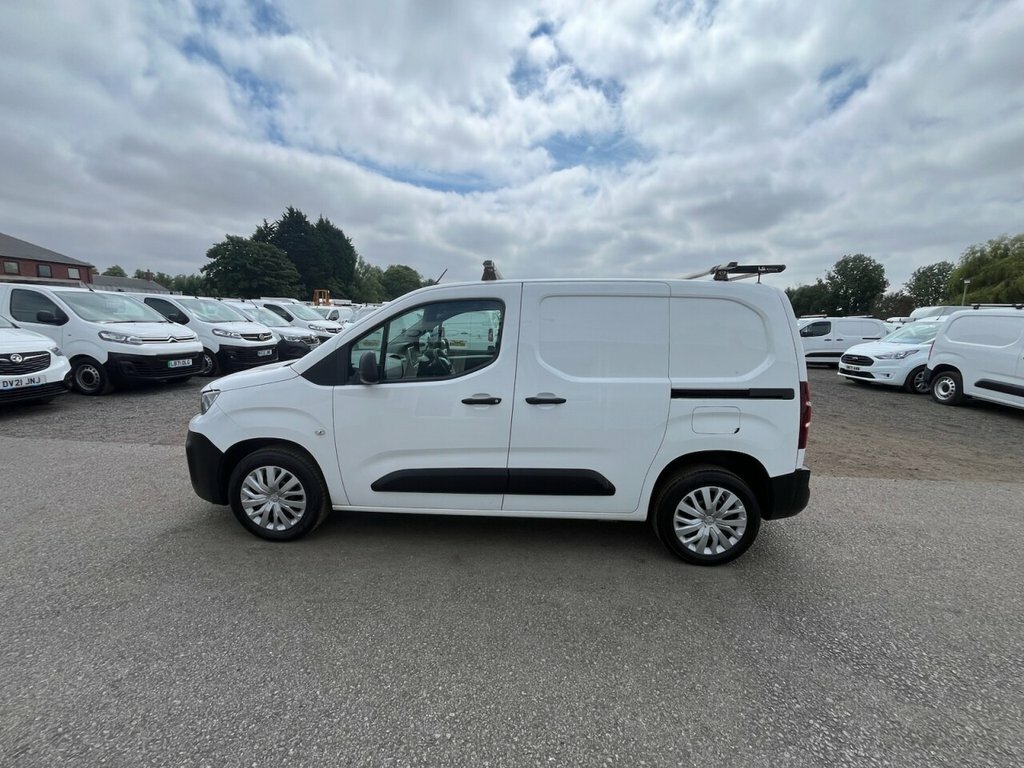 Peugeot Partner 1.5L Professional White #5