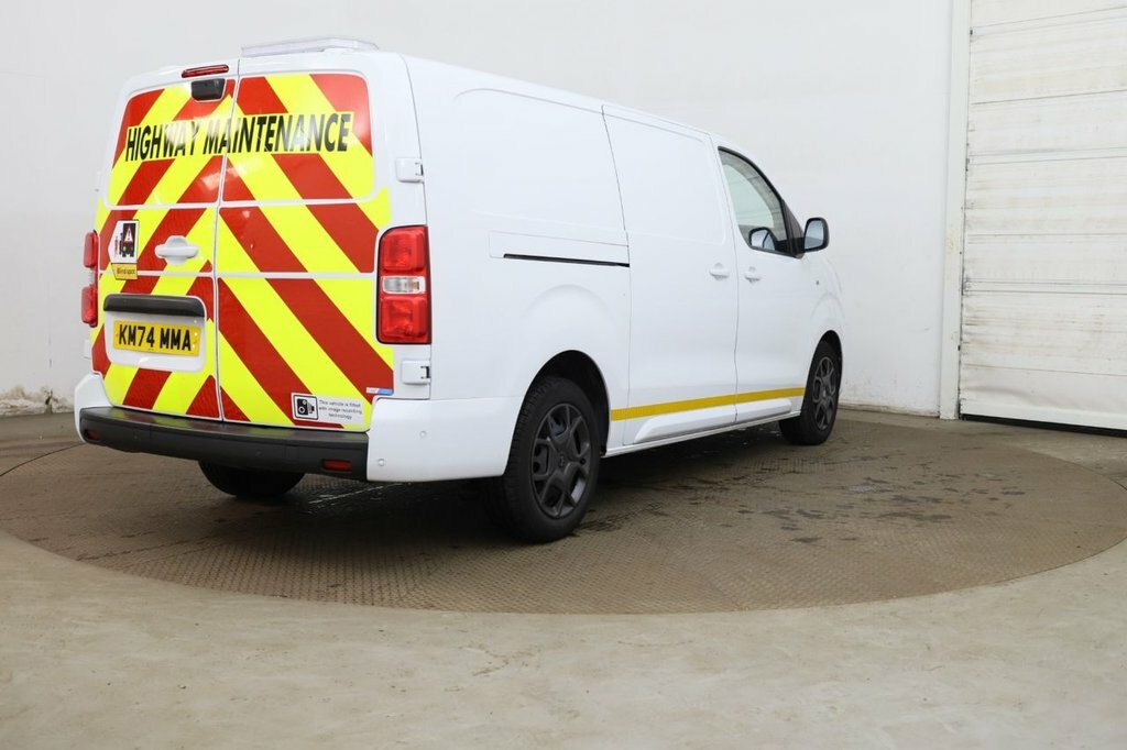 Citroen Dispatch 1.5L Driver Xl 6Dr KM74MMA White #6