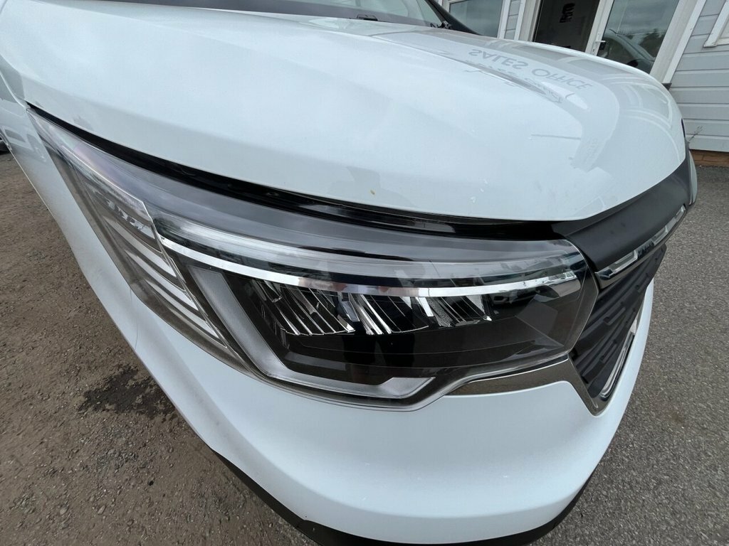 Renault Trafic 2L Start White #5