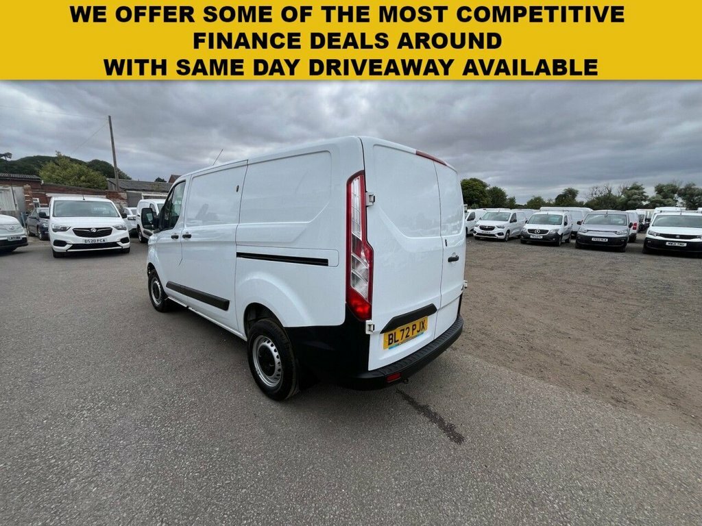 Ford Transit Custom 2L Leader White