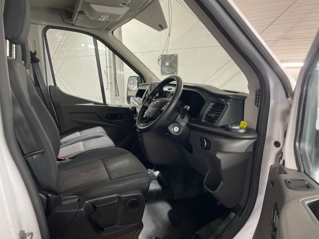 Ford Transit Custom 2L Leader LG72YMR White #6