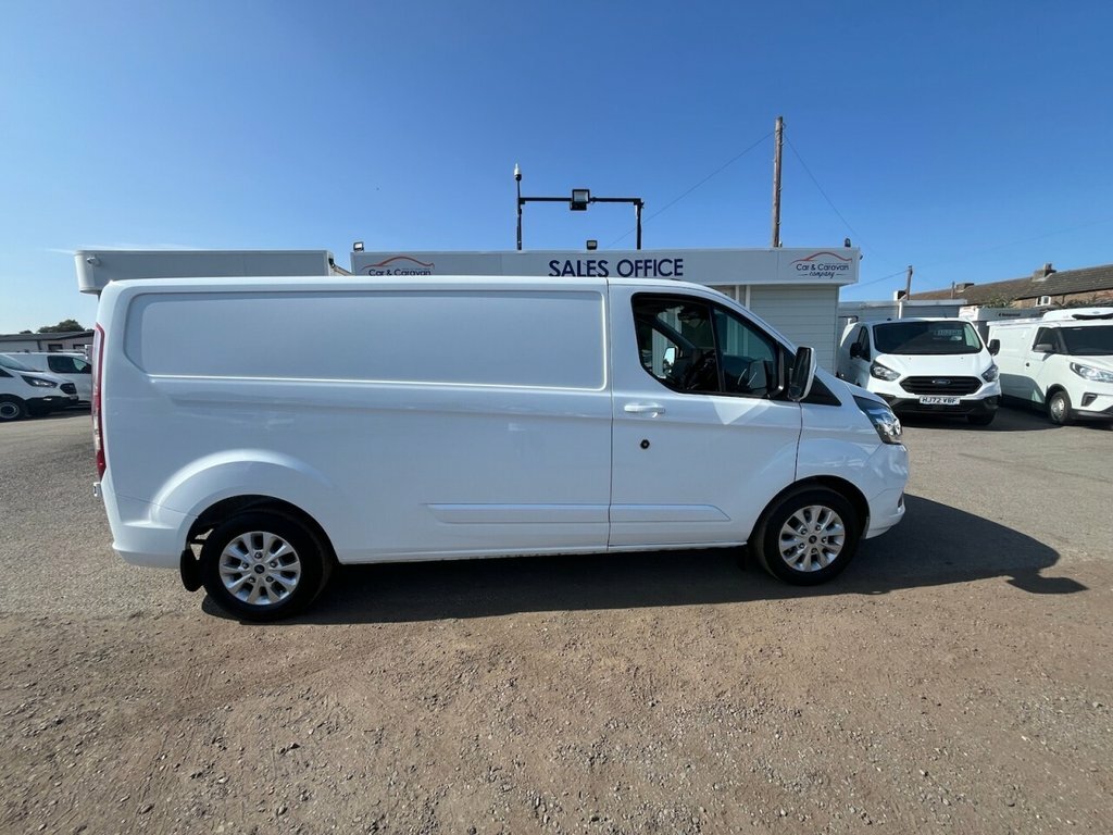 Ford Transit Custom 2L Limited White