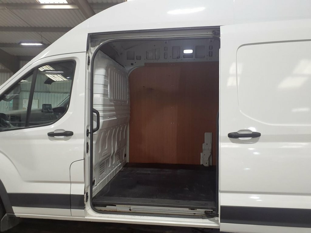 Maxus Deliver 9 2L Null White #3