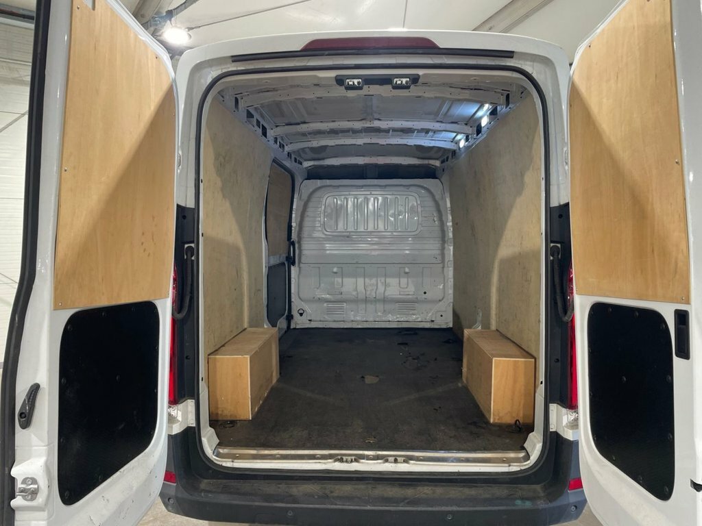 Maxus Deliver 9 Mpv White #5